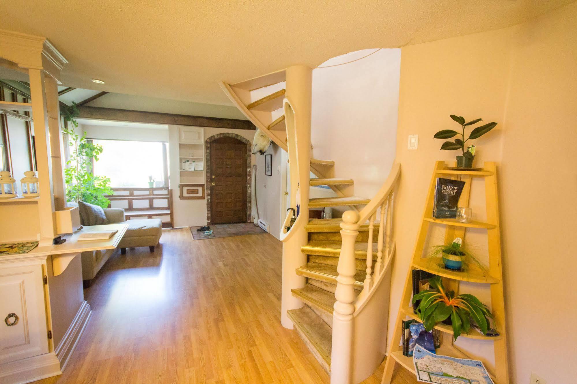 Tall Trees Bed & Breakfast Prince Rupert Esterno foto
