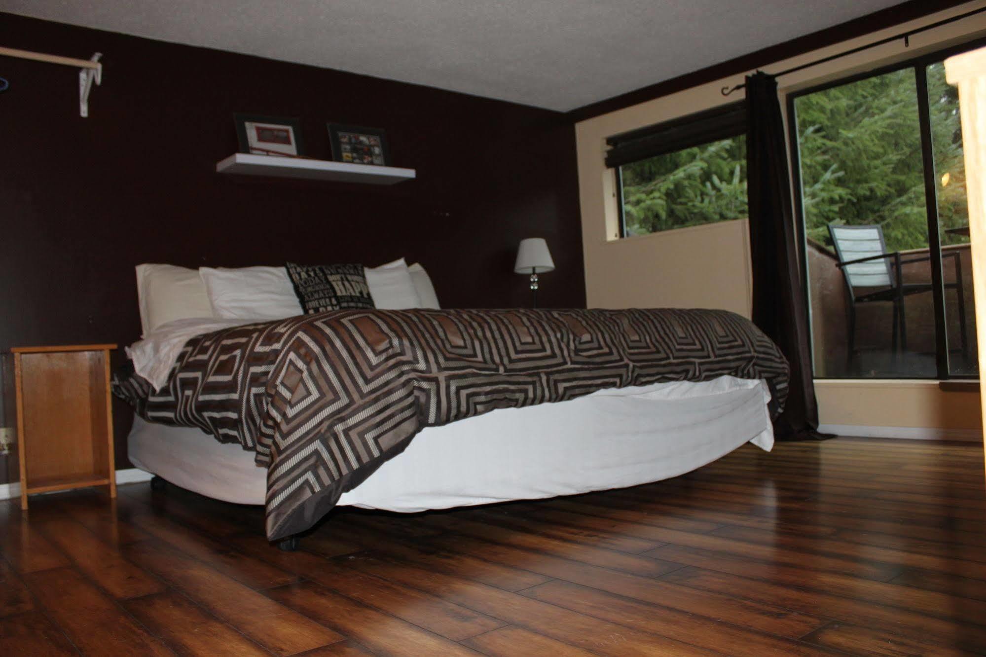 Tall Trees Bed & Breakfast Bed and Breakfast Prince Rupert Esterno foto